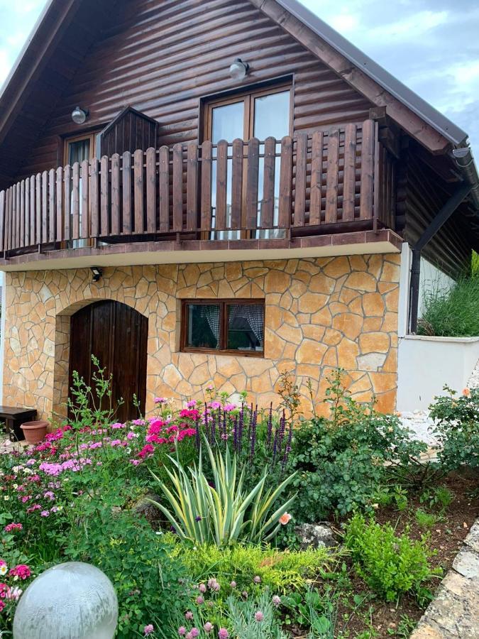 Guesthouse Stefanac Otocsán Kültér fotó
