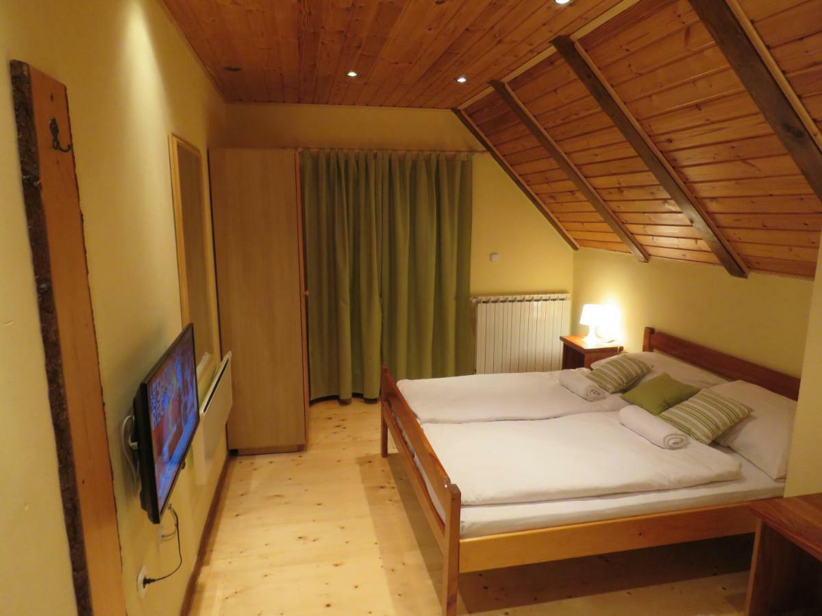 Guesthouse Stefanac Otocsán Kültér fotó